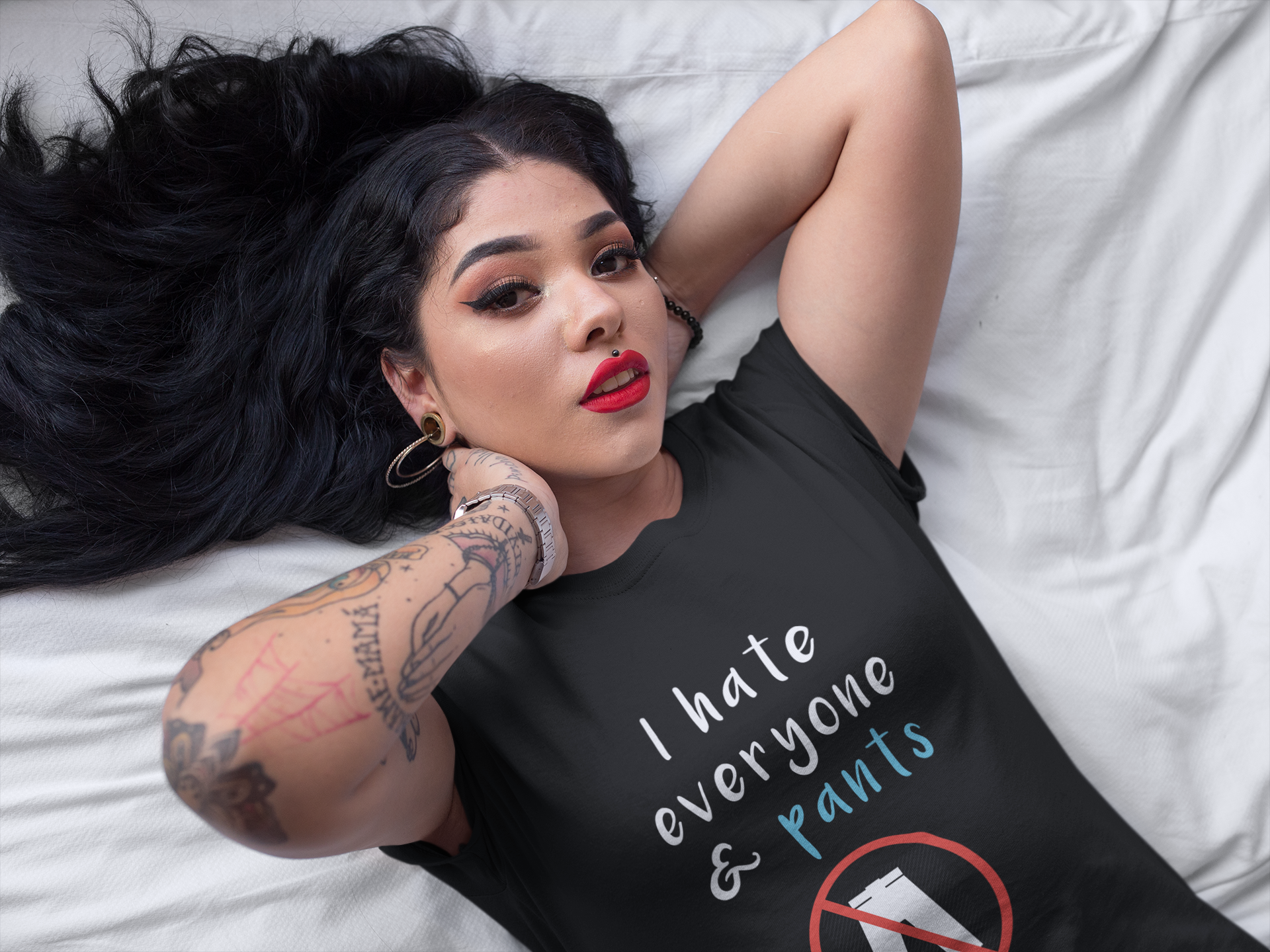 "I Hate Everyone And Pants" Short-Sleeve Unisex T-Shirt (Black/Navy)