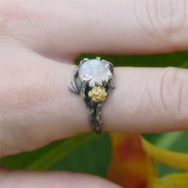 Vintage Moonstone Ring