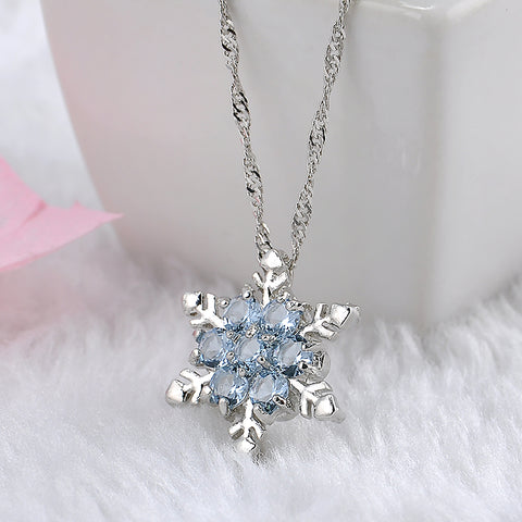 Elegant Crystal Snowflake Pendent Necklace